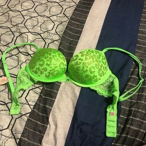 Pink Victoria’s Secret bra